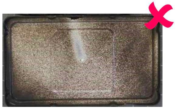 Мал. 6: Просте відкриття на неоригінальній деталі: корпус кришки повністю цілий після відкриття.