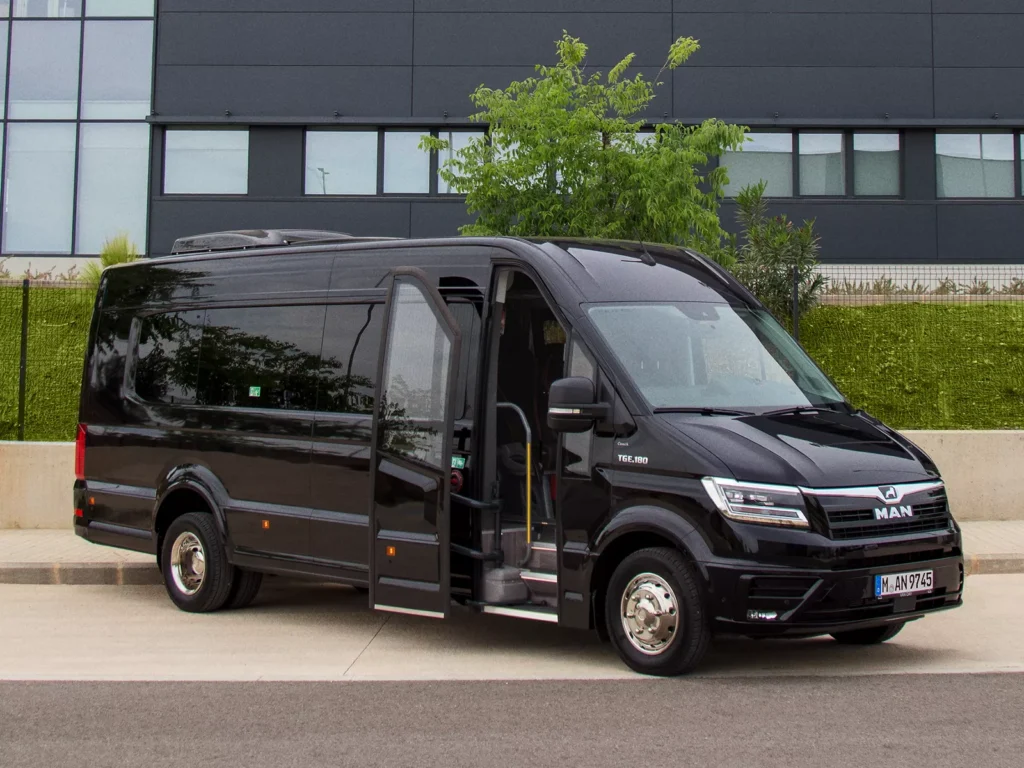 MAN TGE KOMBI: МАЛИЙ АВТОБУС ІЗ ВЕЛИКИМИ МОЖЛИВОСТЯМИ